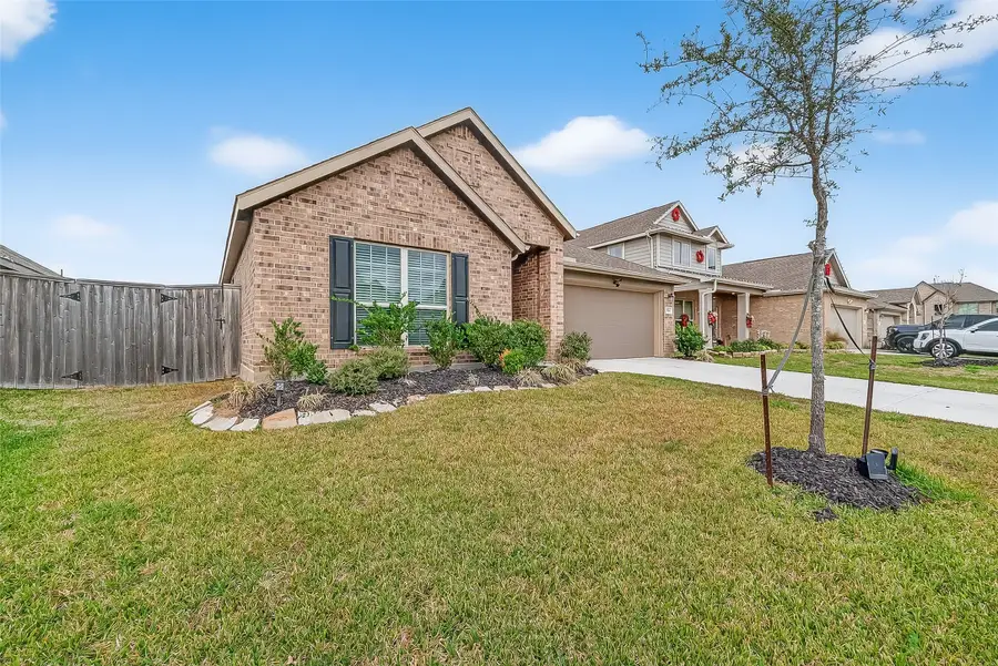19168 Pinewood Grove Trail, New Caney, TX 77357 - Image #2