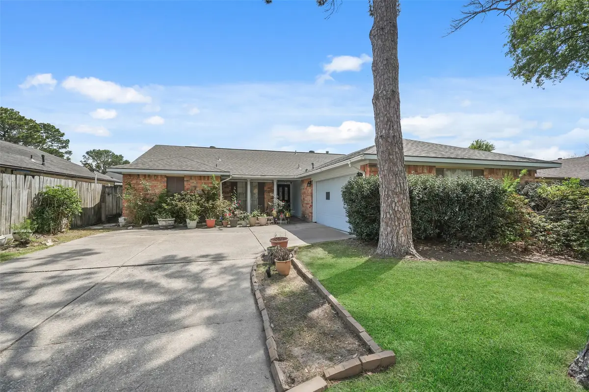 5523 Greenhill Forest Drive, Houston, TX 77088 - #1