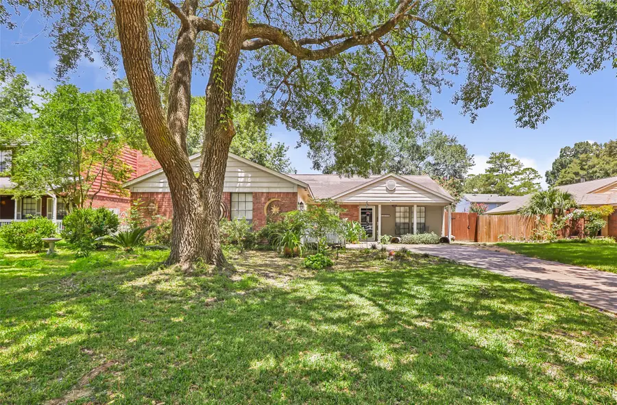 5314 Creek Shadows Drive, Houston, TX 77339 - Image #2