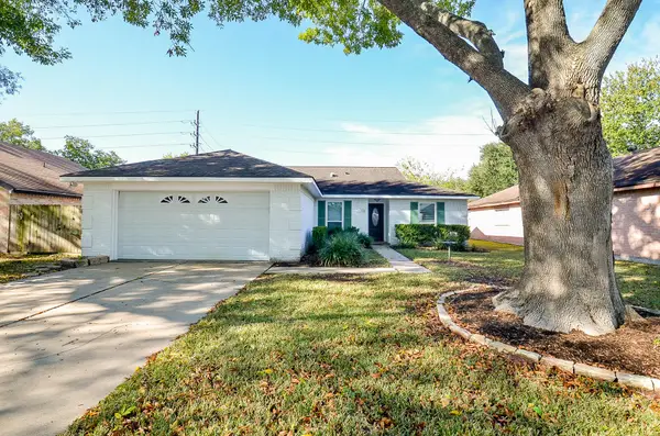 16810 Rippling Mill Drive, Sugar Land, TX 77498