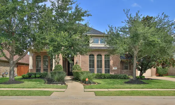 9110 Amistad Lake Circle, Cypress, TX 77433