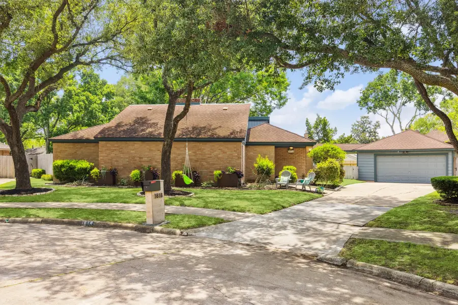 1818 Berryfield Drive, Houston, TX 77077 - Image #2