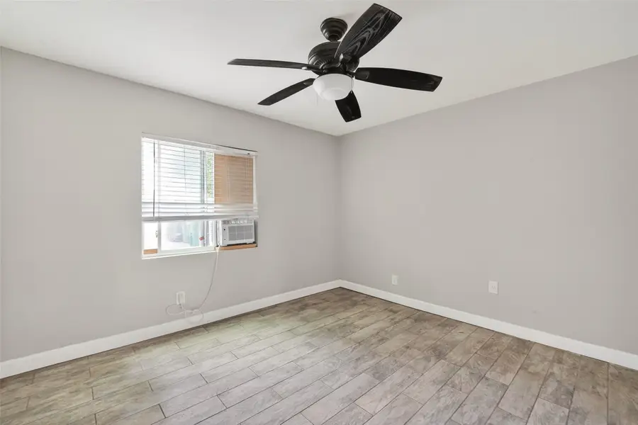 6832 Ave I, Houston, TX 77011 - #2