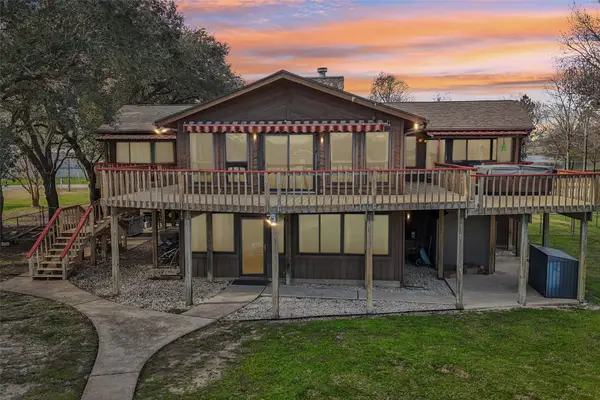 94 Lake View Drive, Huntsville, TX 77320