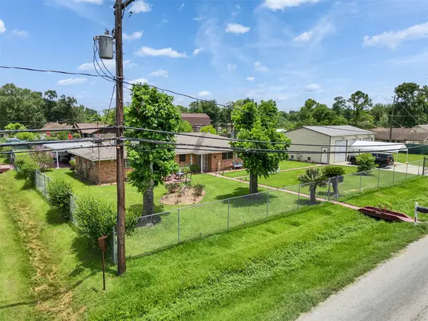 14310 Henry Road, Houston, TX 77060