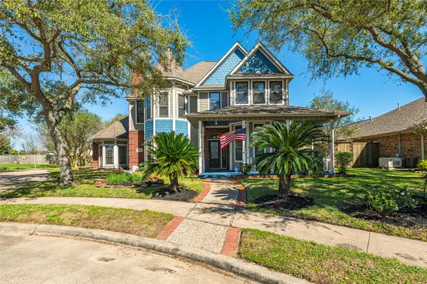 2814 9th Street N, Texas City, TX 77590