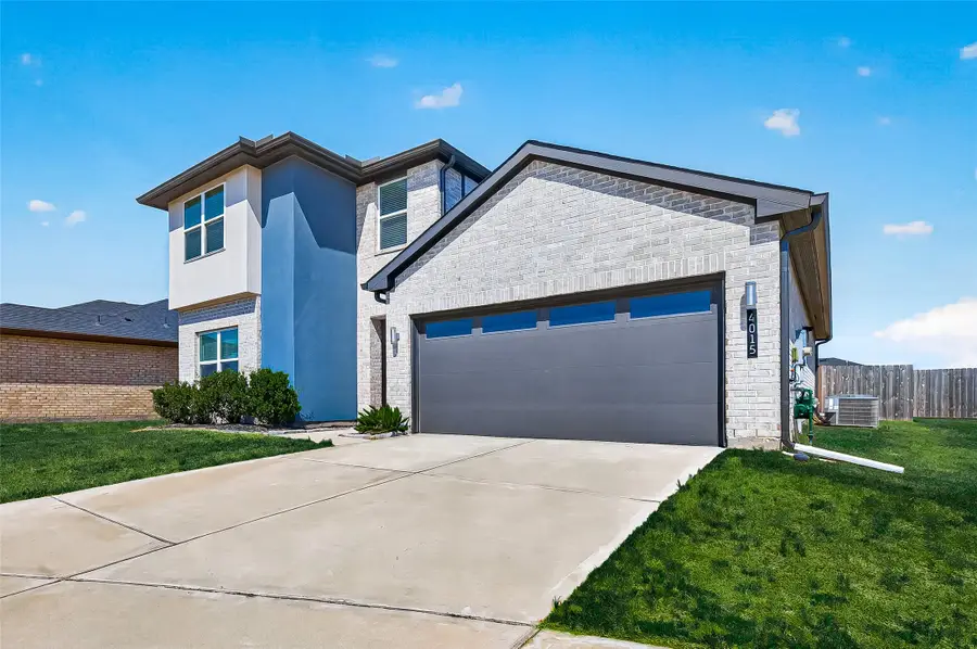 4015 Itzle Island Court, Fulshear, TX 77494 - #2