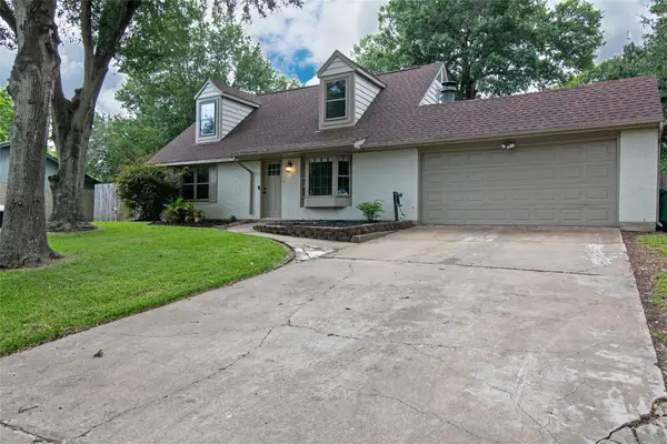 2410 Valley Drive, Brenham, TX 77833