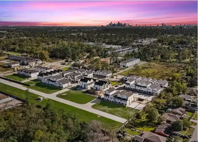 7341 Dolly Wright Street, Houston, TX 77088 - Image #3