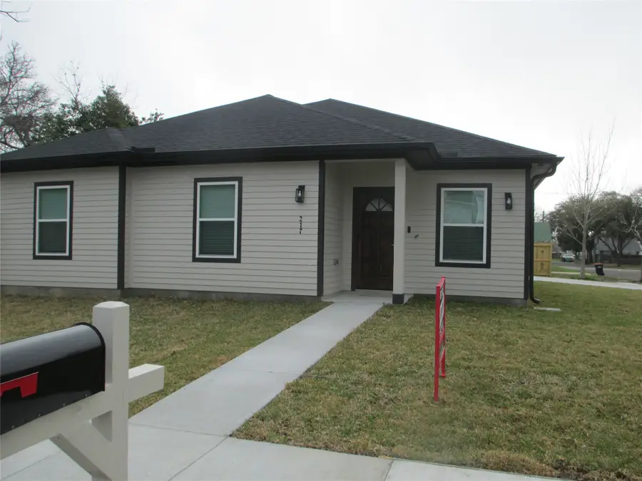 217 Miriam Street, Baytown, TX 77520 - #2