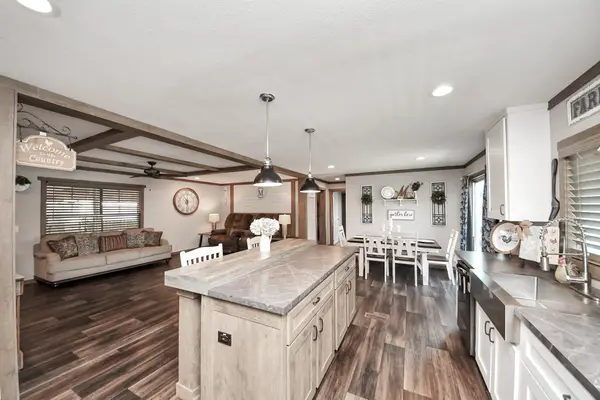 131 Kiowa Court, Rosharon, TX 77583