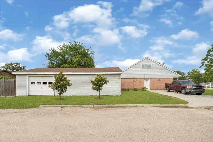 17214 Woodburn Dr Drive, Houston, TX 77049 - #2
