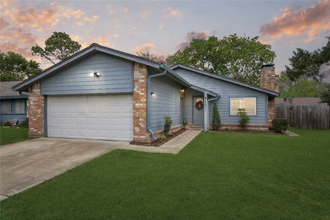 16931 Creek Line Drive, Friendswood, TX 77546 - #1