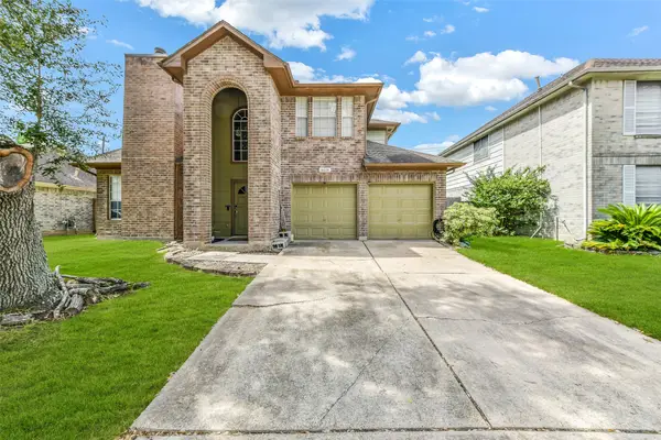 16026 Cedar Gully Drive, Friendswood, TX 77546