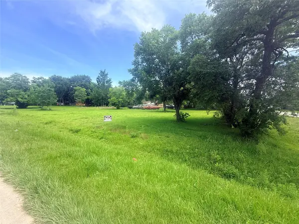 3307 Texas Avenue, Dickinson, TX 77539