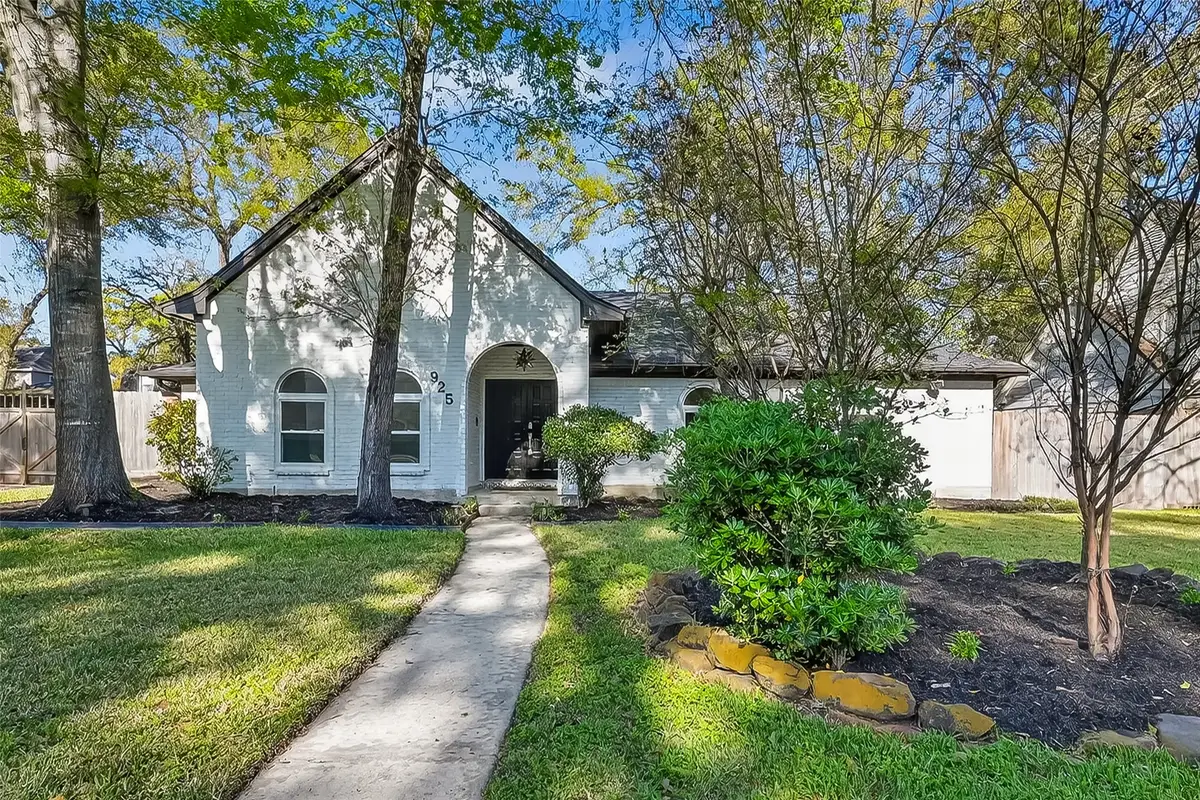 925 Manchester Drive, Conroe, TX 77304 - #1