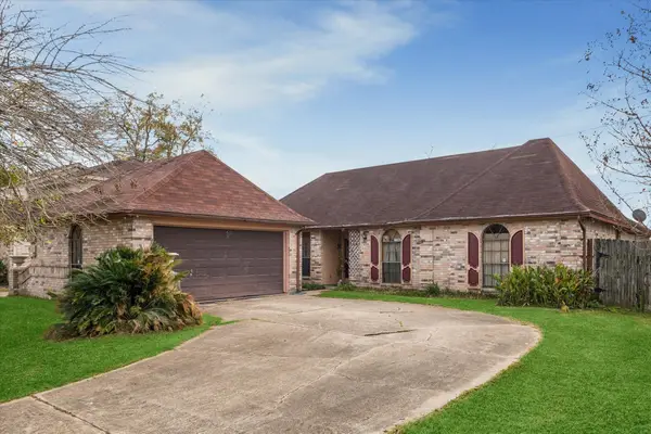 15427 Rio Plaza Drive, Houston, TX 77083