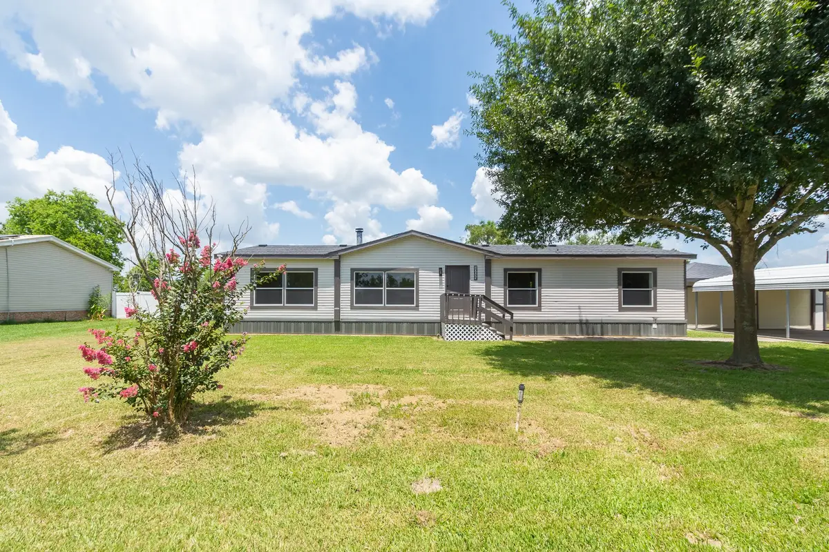 10023 S Country Drive, Alvin, TX 77511 - #1