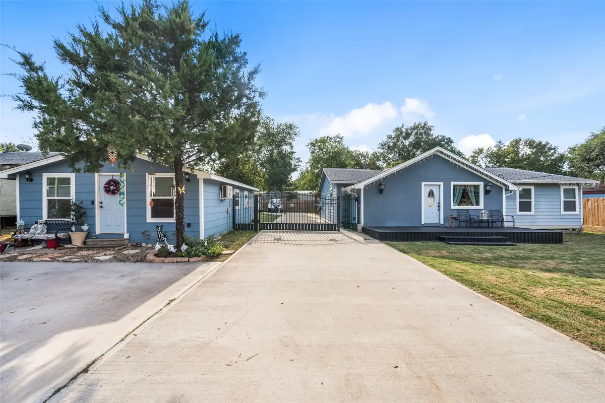 110 S 4th Street, Conroe, TX 77301 - Image #1