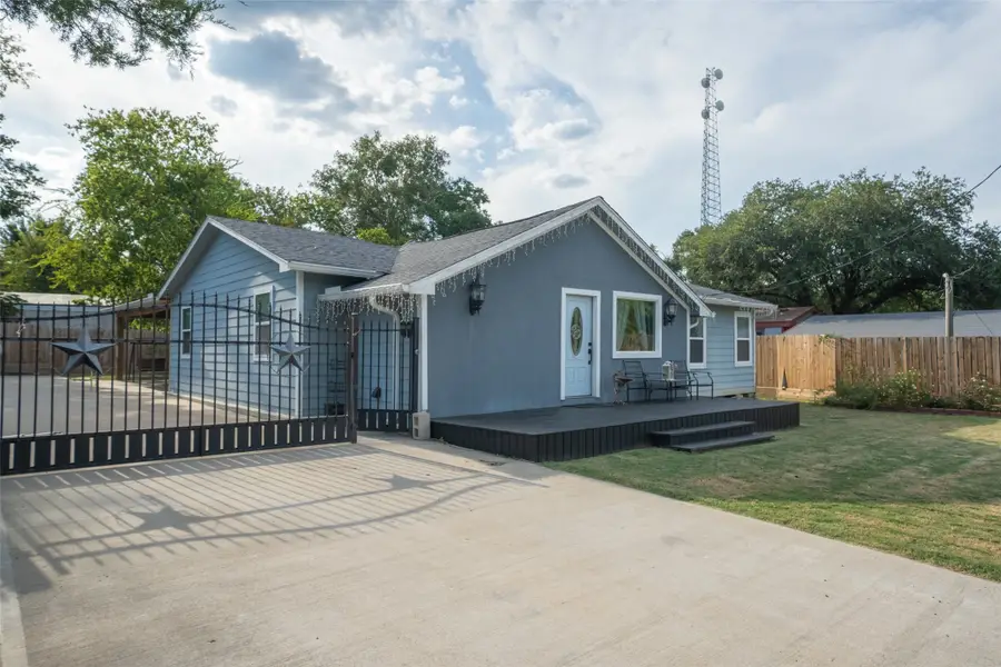 110 S 4th Street, Conroe, TX 77301 - Image #2