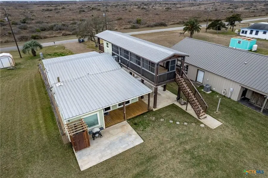 1067 County Road 307 N, Port Lavaca, TX 77979 - #3