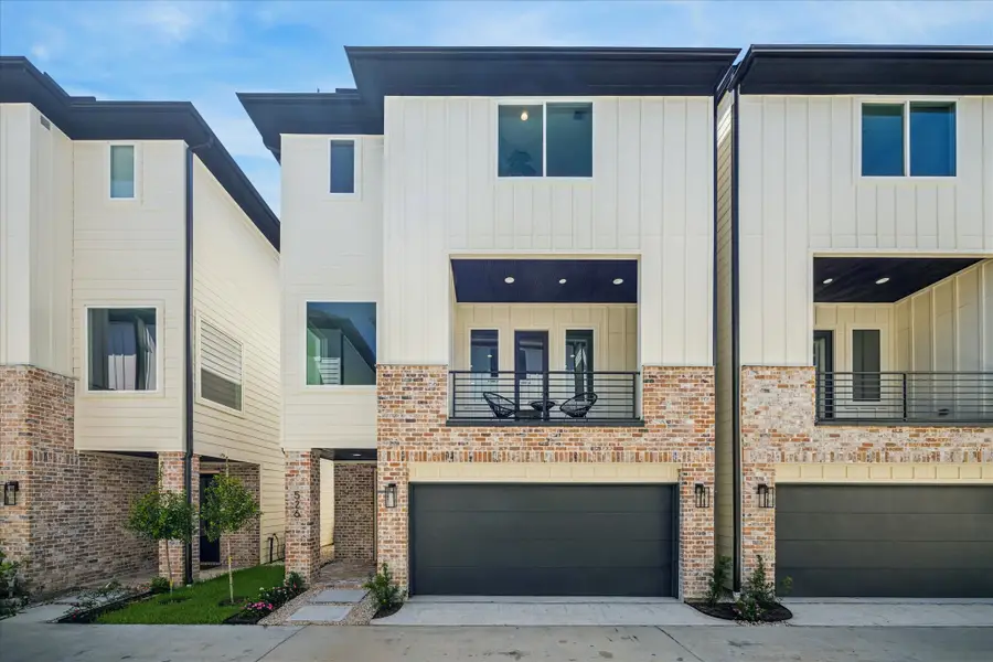 526 Janisch Road, Houston, TX 77018 - Image #2