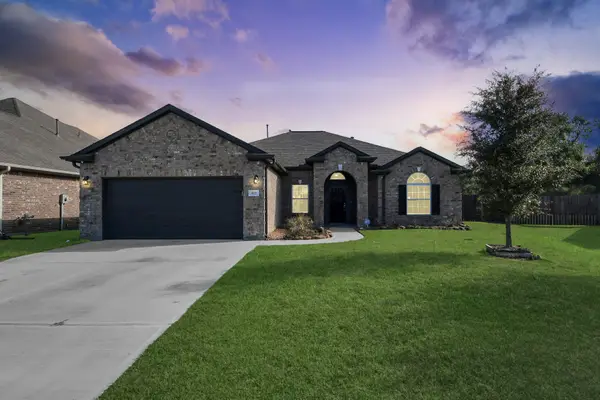 412 Pebble Drive, Dayton, TX 77535