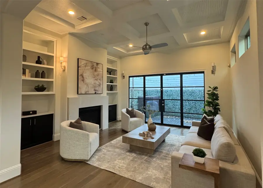 1902 W 25th Street, Houston, TX 77008 - Image #2