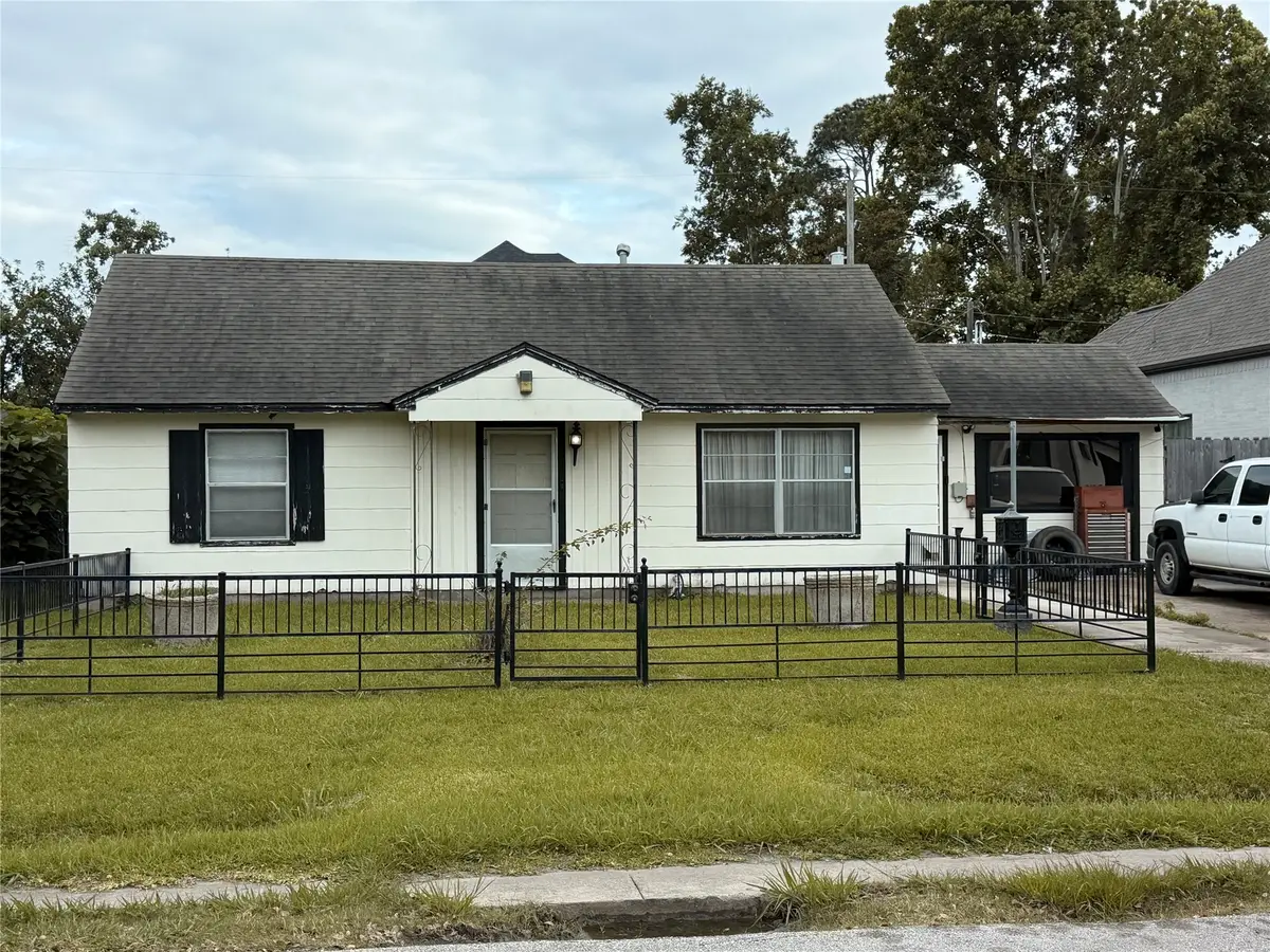 6501 Schiller Street, Houston, TX 77055 - #1