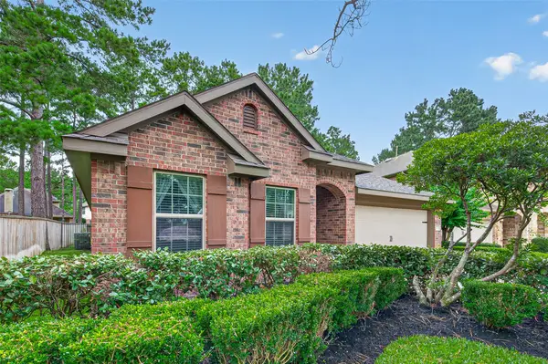 7 Cayahoga Court, The Woodlands, TX 77389