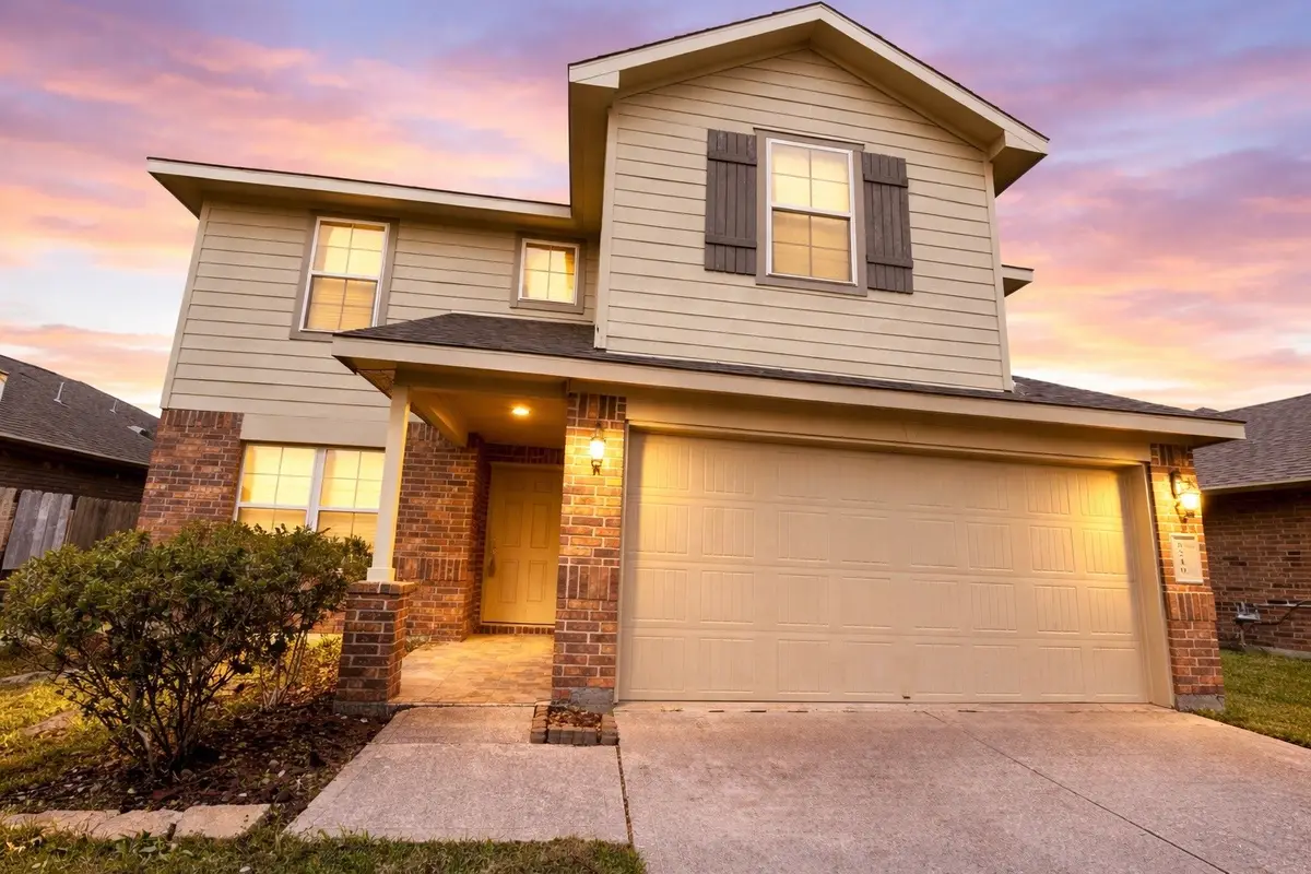 8210 Oakleaf Meadow Court, Rosharon, TX 77583 - #1