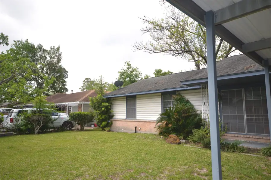 10419 Hollyglen Drive, Houston, TX 77016 - #2