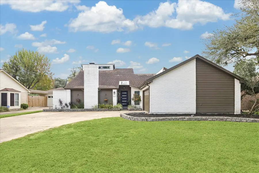 5611 Water Leaf Lane, Houston, TX 77088 - Image #2