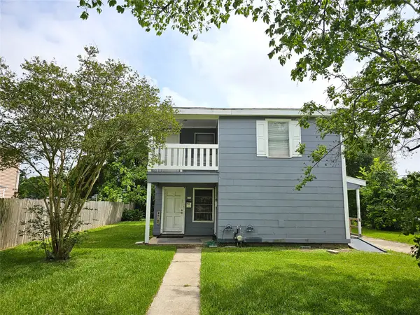 1133 5th Avenue N, Texas City, TX 77590