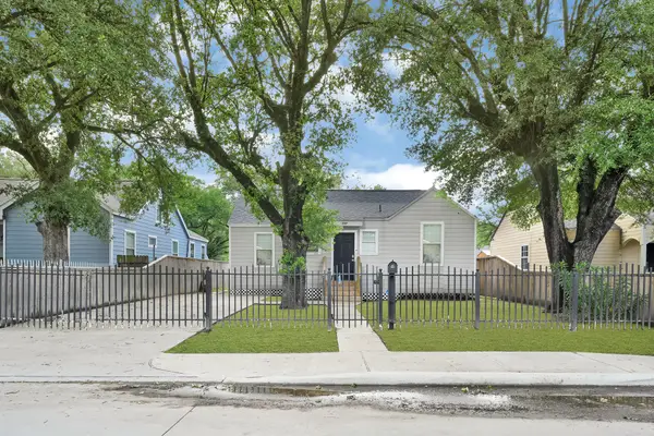 207 Wafer Street, Pasadena, TX 77506