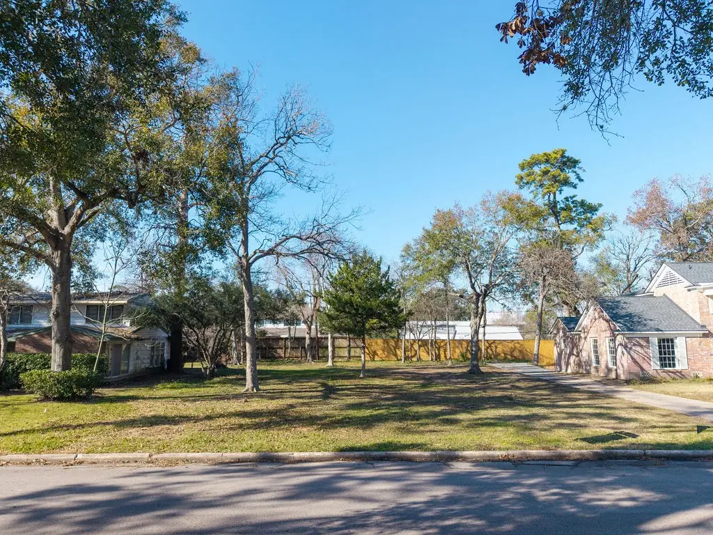 4133 Fernwood Dr, Houston, TX 77021 - Image #1