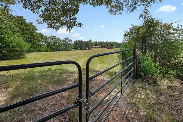 1852 County Road 202, Centerville, TX 75833