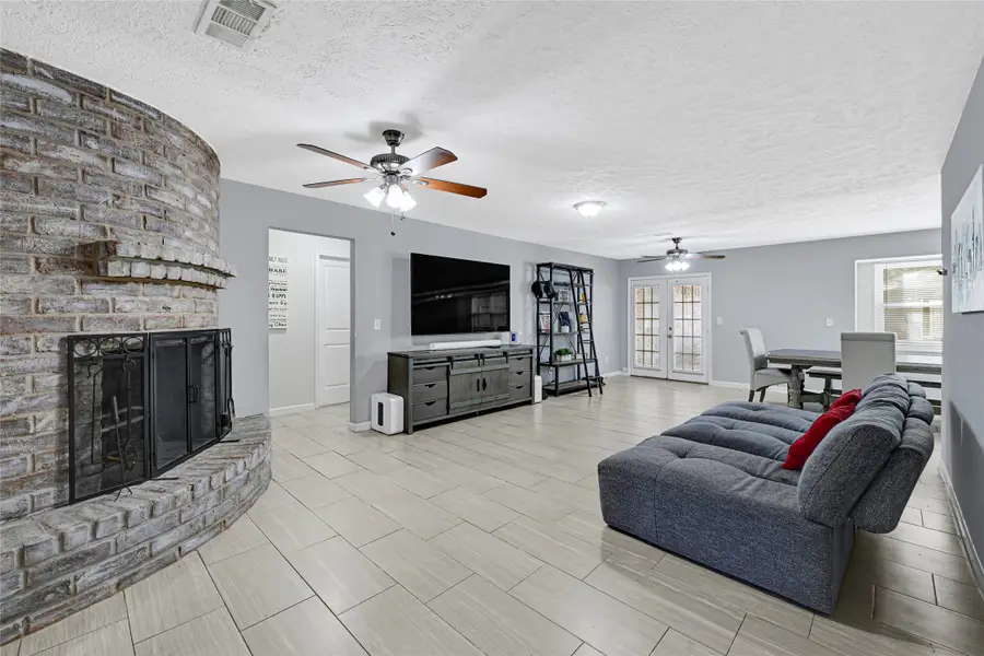 5343 Royal Parkway, Friendswood, TX 77546 - Image #3