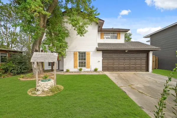 5 Dallas Court #1, Angleton, TX 77515