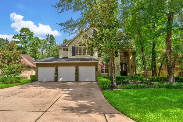 66 Candle Pine Place, The Woodlands, TX 77381