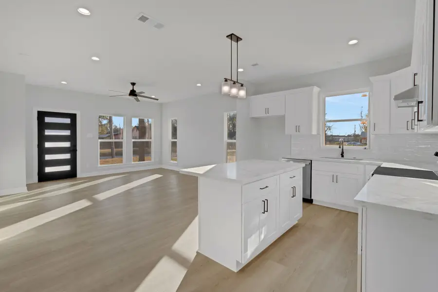 2651 Beaumont Ave, Liberty, TX 77575 - #3