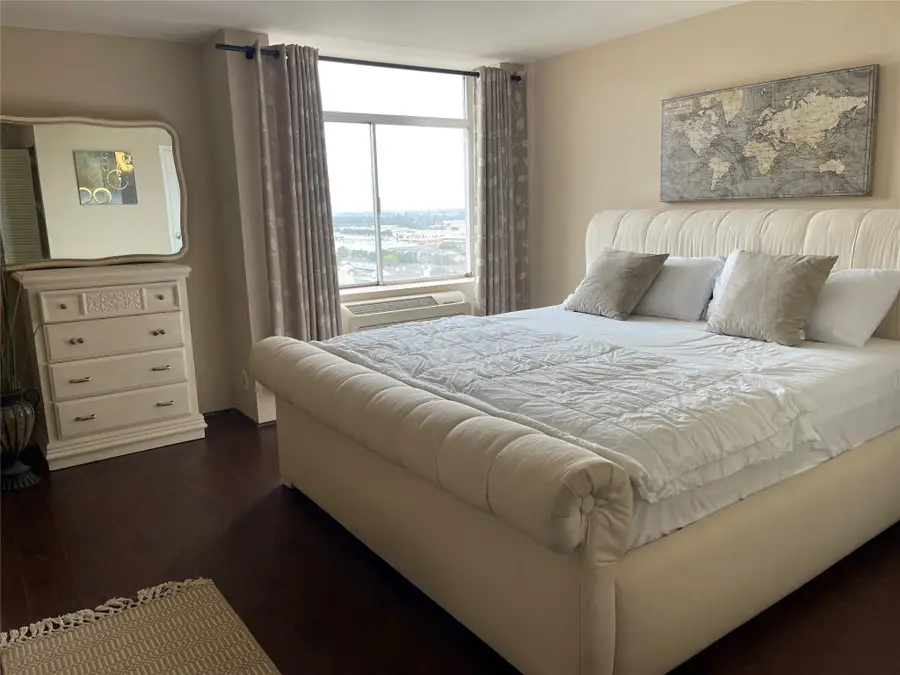 7510 Hornwood Drive #1407, Houston, TX 77036 - Image #2