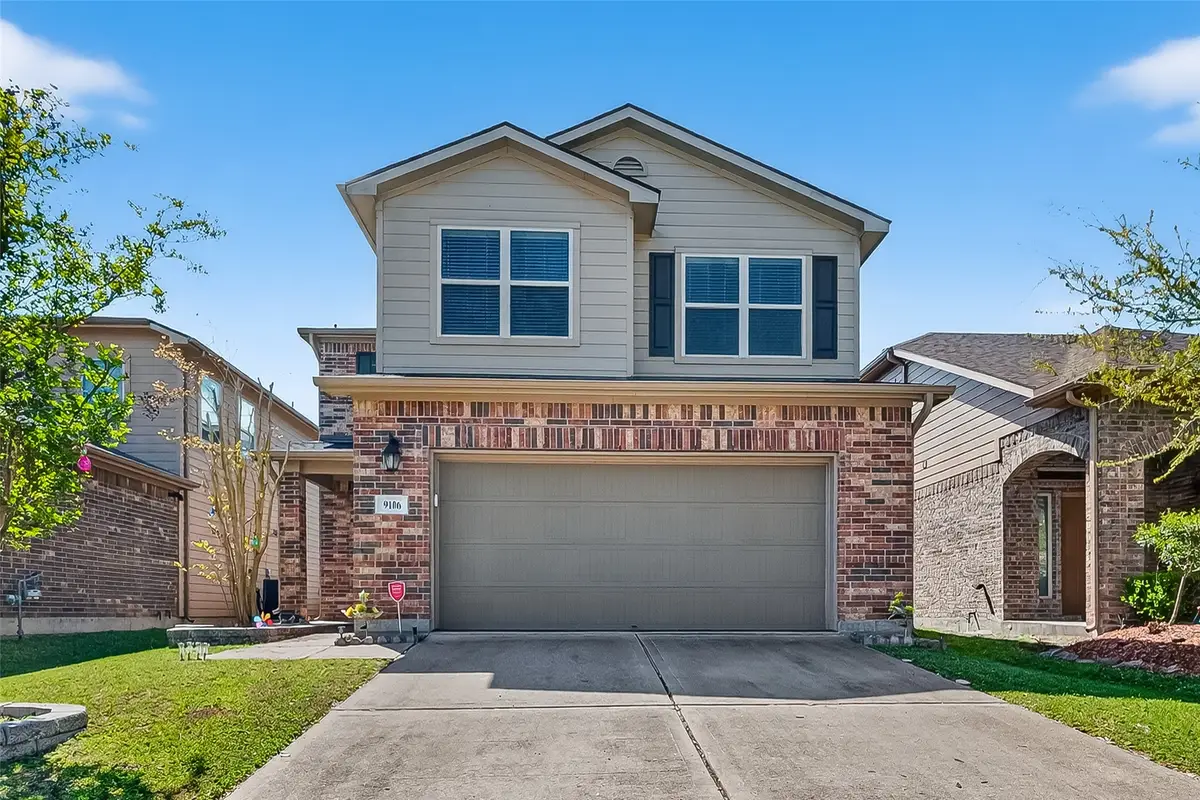 9106 Fuqua Breeze Drive, Houston, TX 77075 - #1