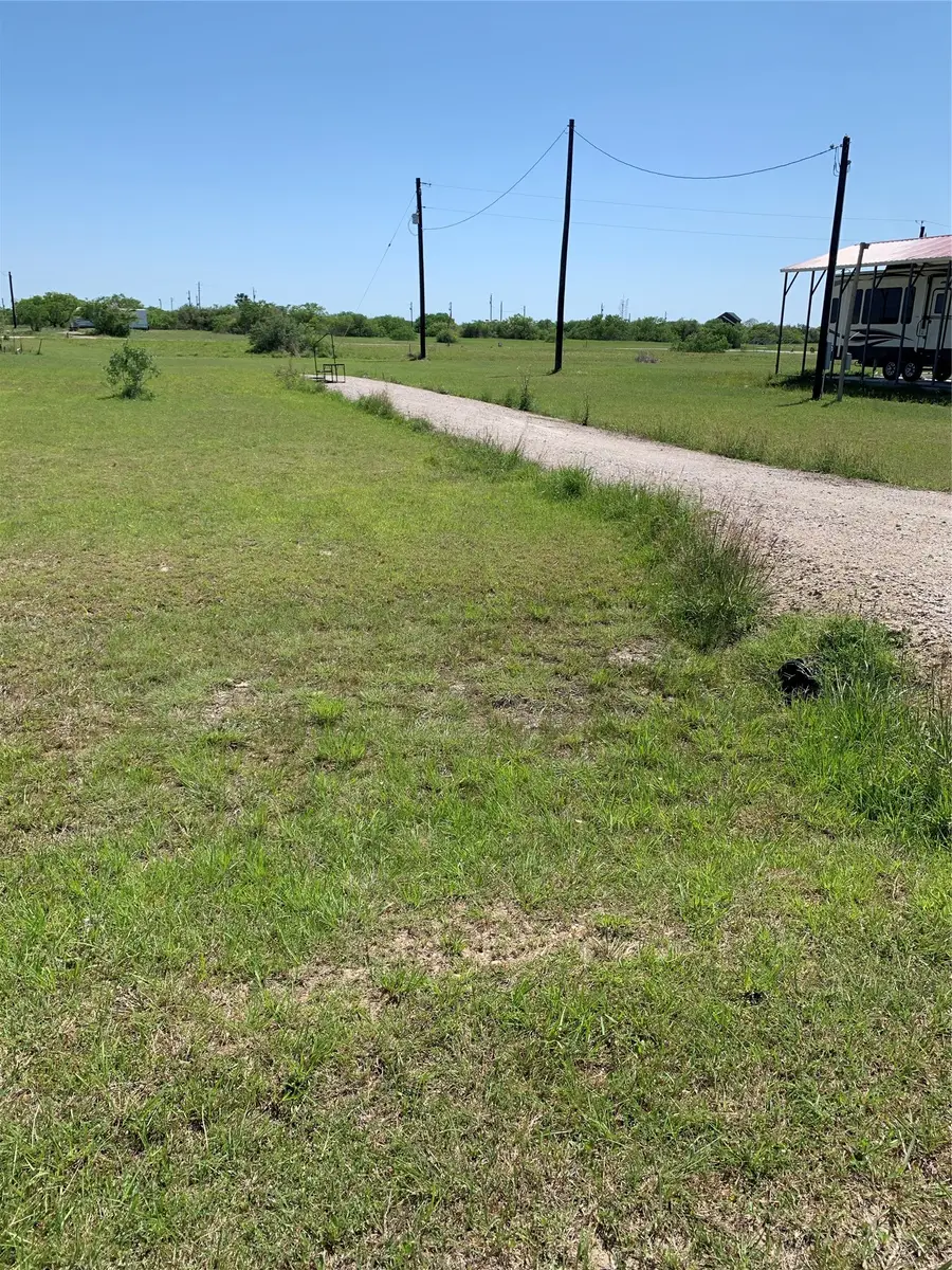 84 Seahorse, Palacios, TX 77465 - #3