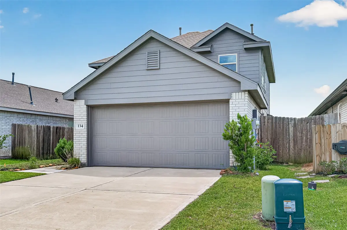 134 Austin Road, Angleton, TX 77515 - #1