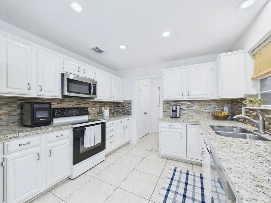 2815 Village Dale Avenue, Houston, TX 77059 - #2