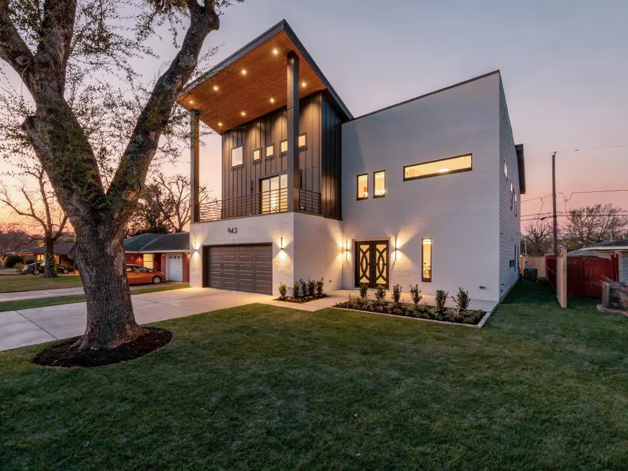 943 W 31st Street, Houston, TX 77018 - Image #2