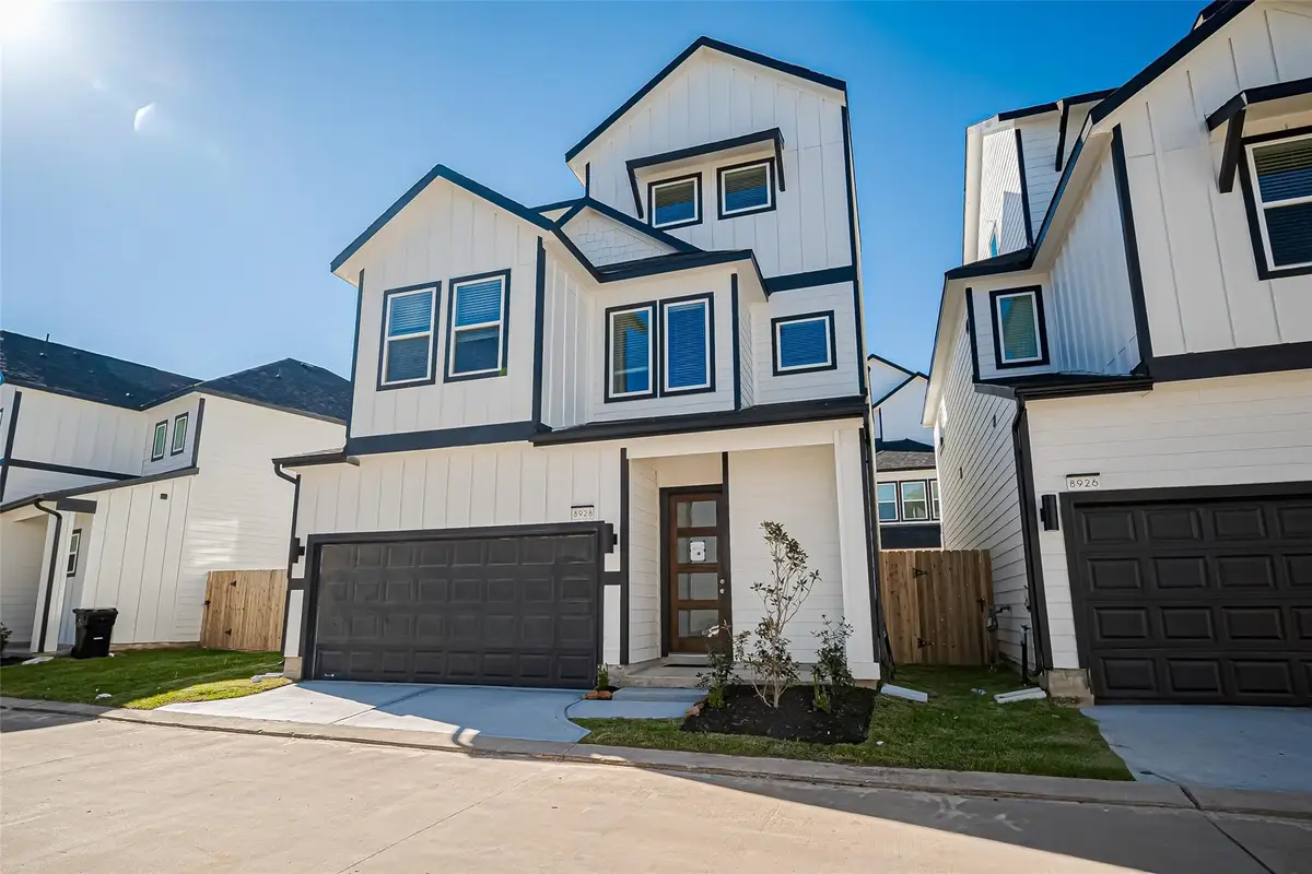8926 Grovner Place, Houston, TX 77055 - Image #1