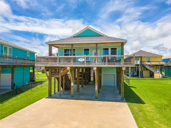 935 Eastview #B, Port Bolivar, TX 77650