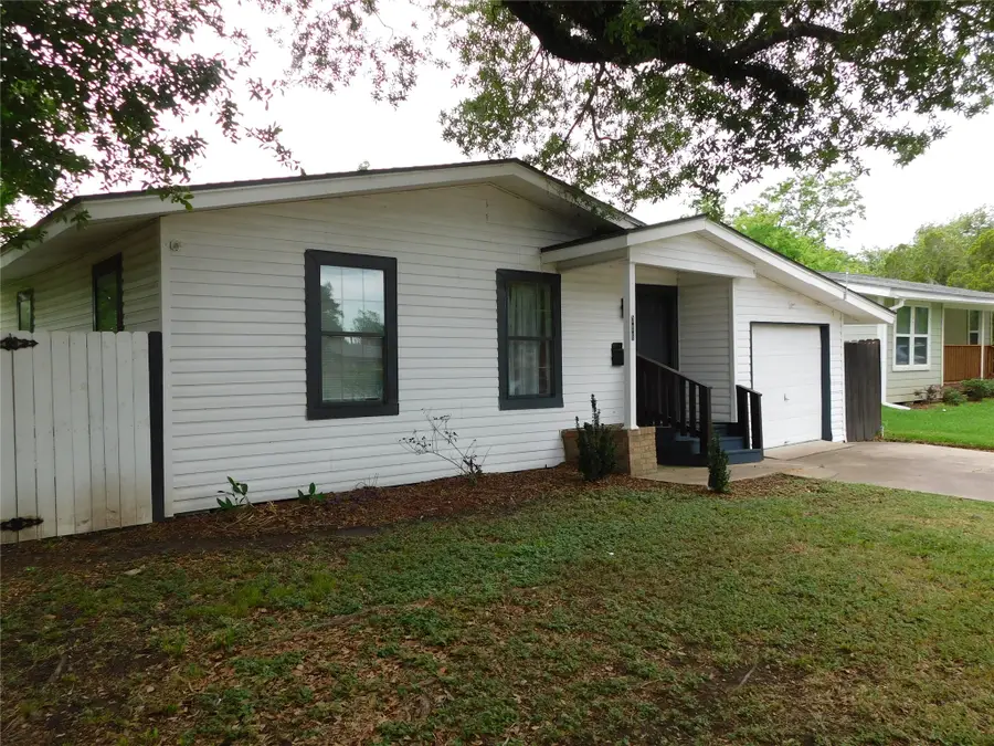 306 Azalea Street, Lake Jackson, TX 77566 - #3